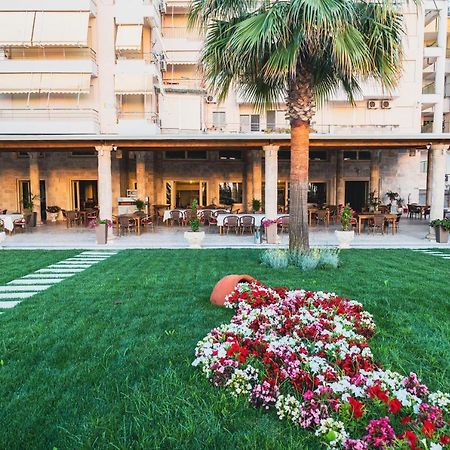 Royal Park Hotel Qerret Εξωτερικό φωτογραφία