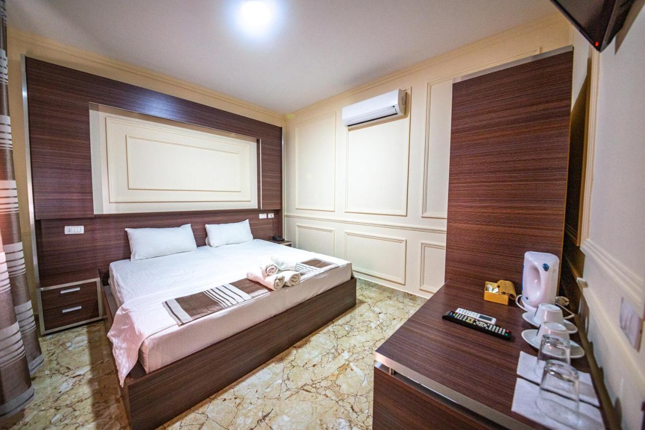 Royal Park Hotel Qerret Εξωτερικό φωτογραφία