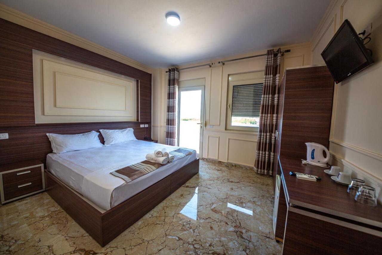 Royal Park Hotel Qerret Εξωτερικό φωτογραφία
