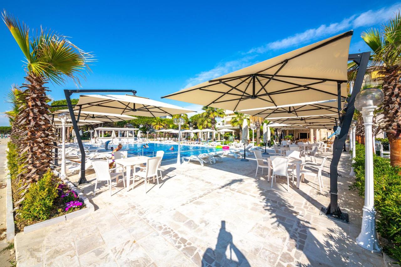 Royal Park Hotel Qerret Εξωτερικό φωτογραφία