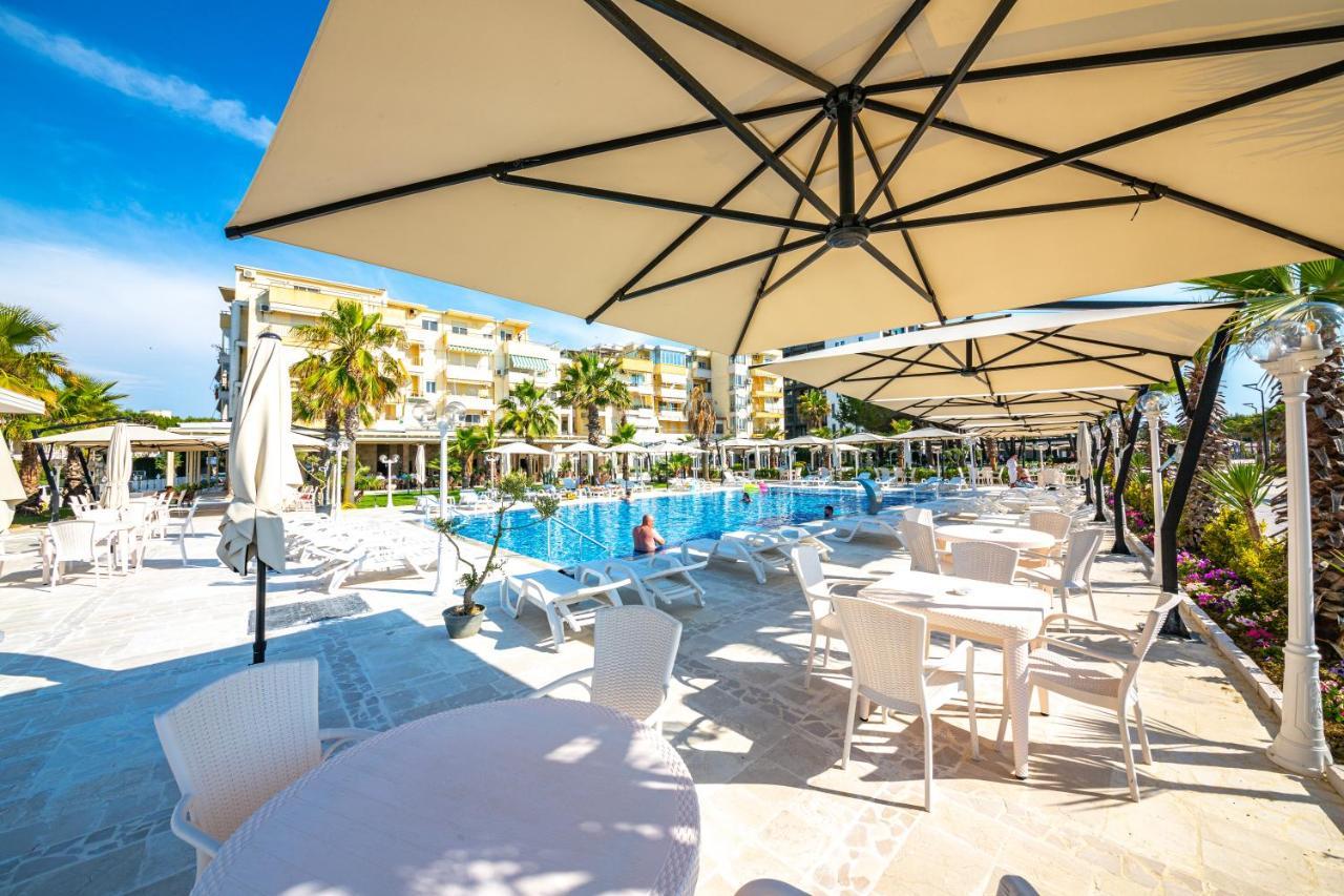 Royal Park Hotel Qerret Εξωτερικό φωτογραφία