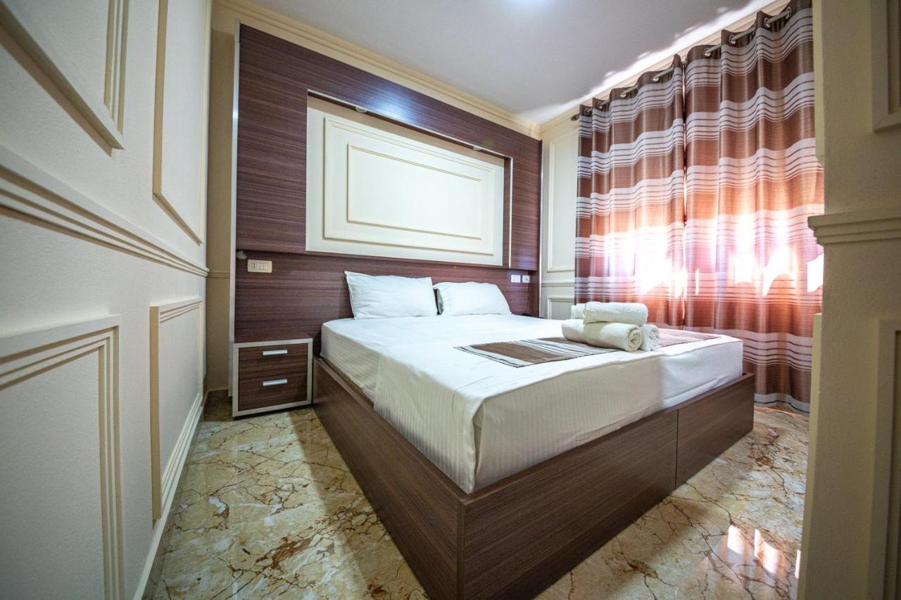 Royal Park Hotel Qerret Εξωτερικό φωτογραφία