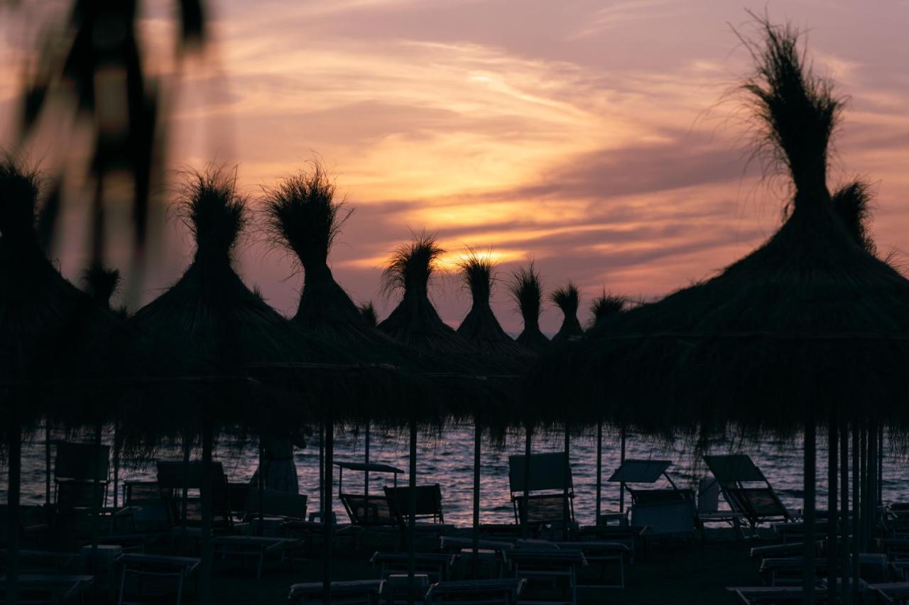 Royal Park Hotel Qerret Εξωτερικό φωτογραφία