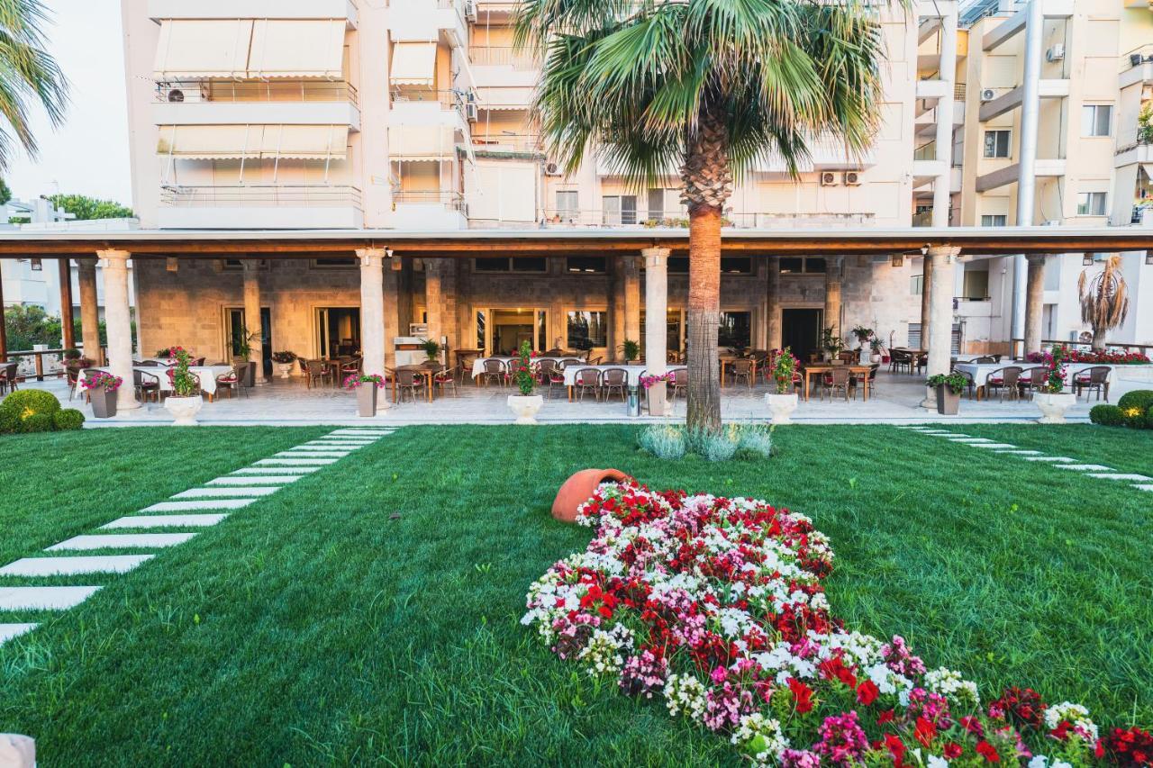 Royal Park Hotel Qerret Εξωτερικό φωτογραφία
